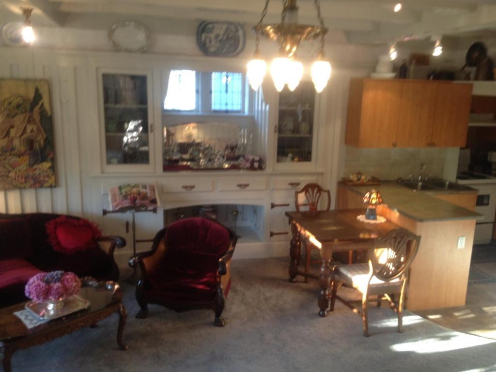 Trutch Manor Bed & Breakfast Victoria Luaran gambar