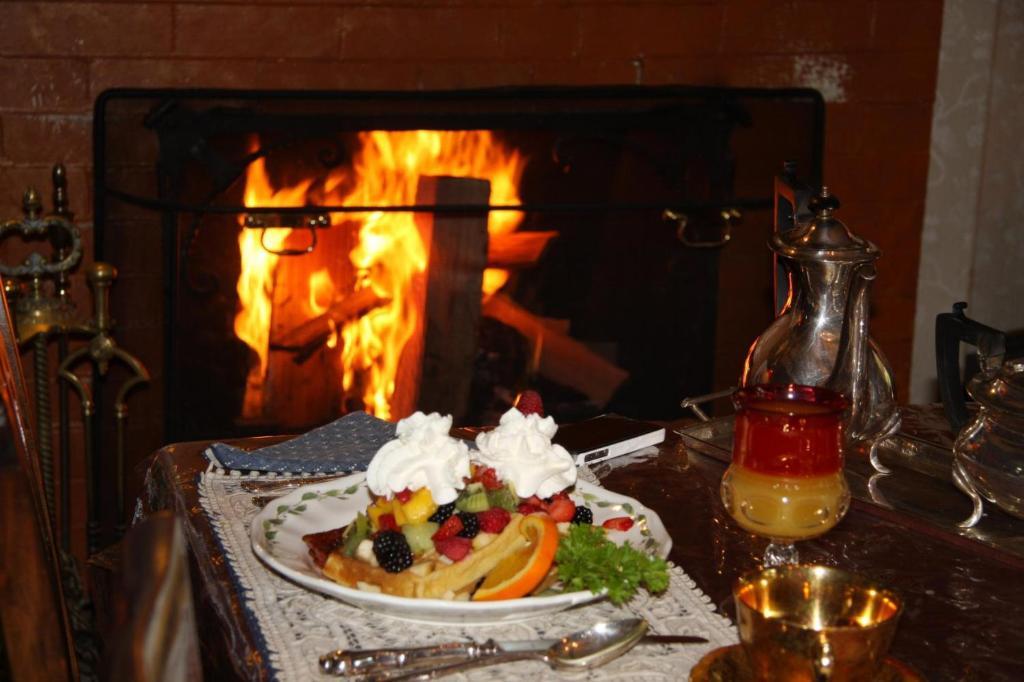 Trutch Manor Bed & Breakfast Victoria Luaran gambar