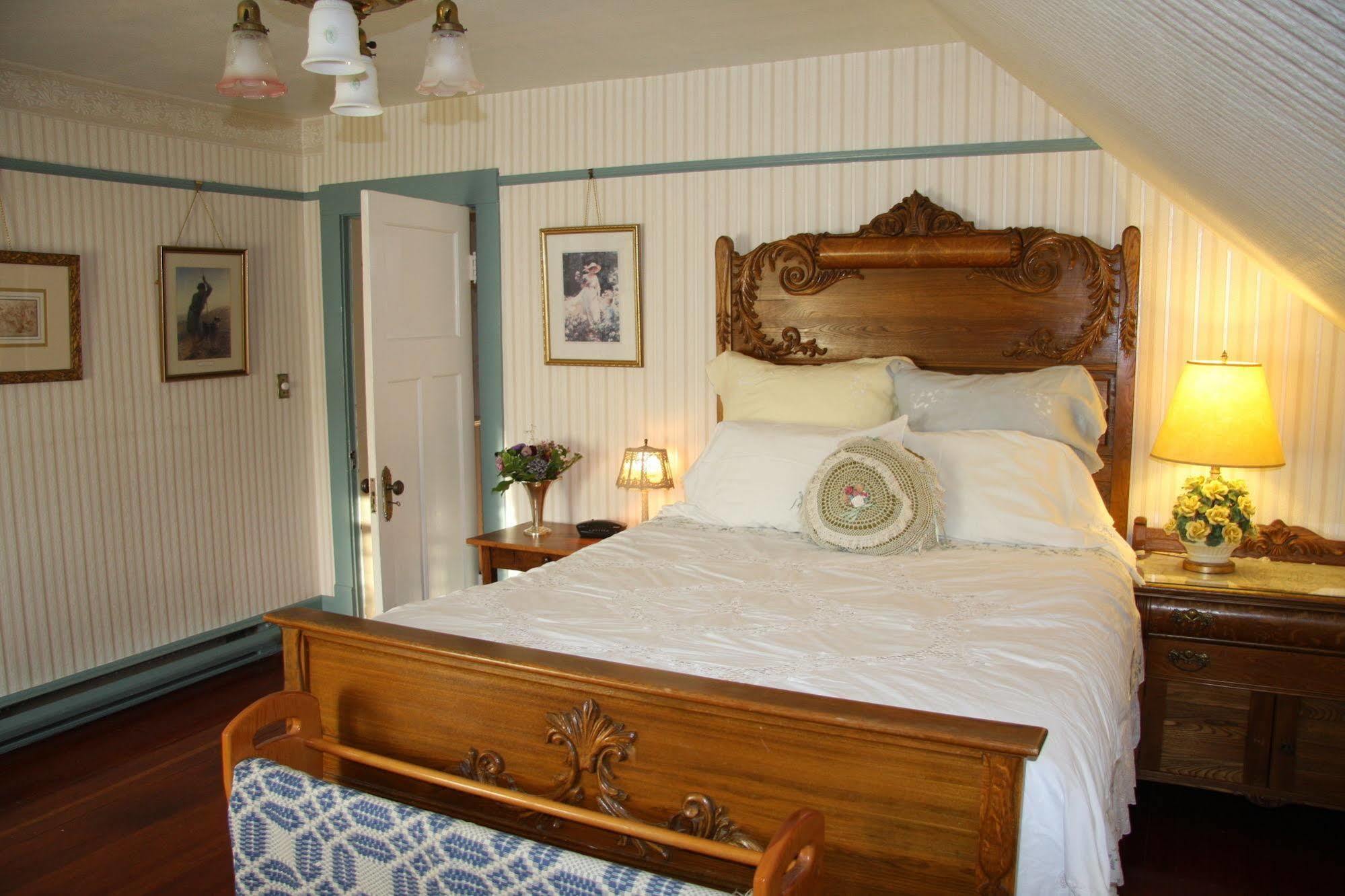 Trutch Manor Bed & Breakfast Victoria Luaran gambar